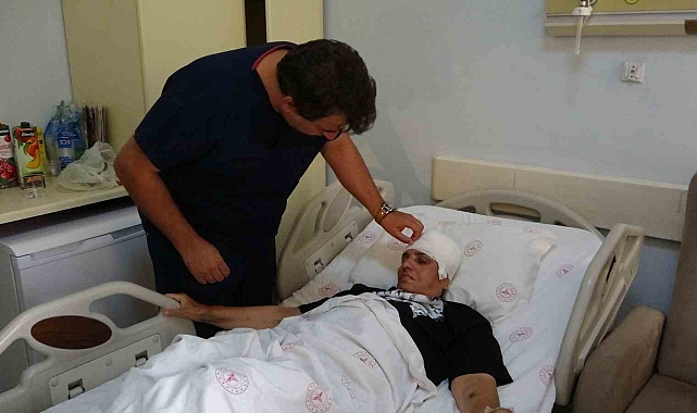 Vanlı hastanın kafa tabanından 6,5 santimlik kitle çıkarıldı