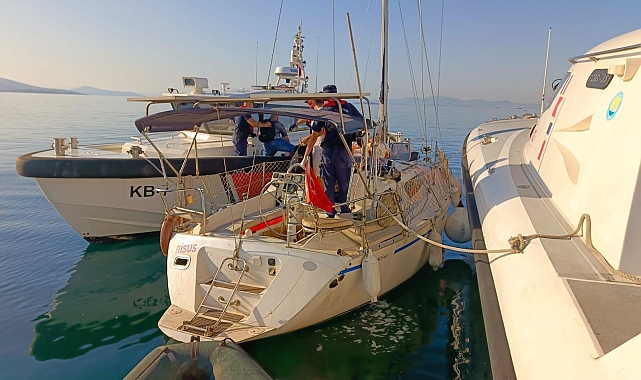 Yelkenli tekne içerisindeki 31 düzensiz göçmen yakalandı