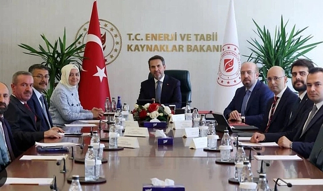 Yüksekova yıl sonunda doğal gaza kavuşuyor