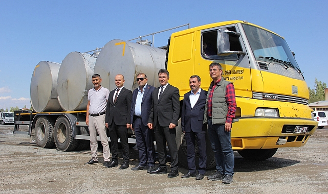 12 tonluk süt toplama aracı düzenlenen törenle teslim edildi