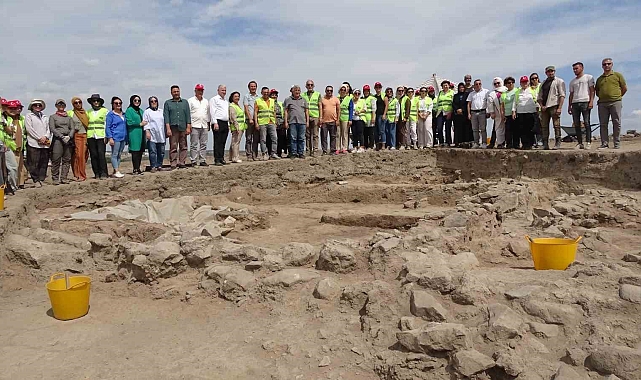 8 bin yıllık tarihi aydınlatıyorlar