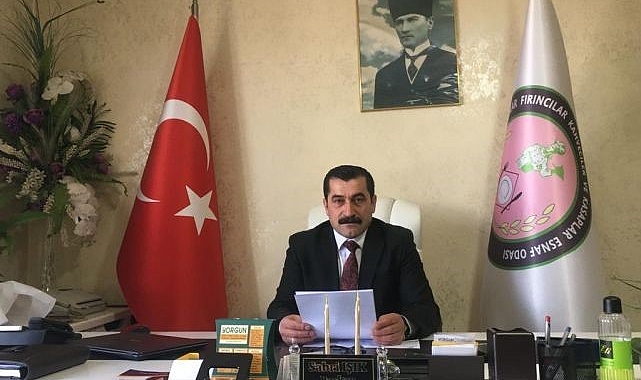 8 TL&#039;den satılan pide ekmeğine zam geldi