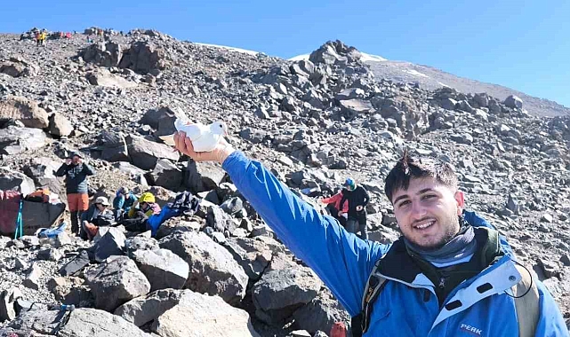 Ağrı Dağı, eylül ayında da ilgi görmeye devam ediyor