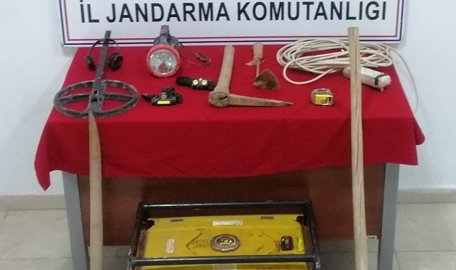 Aksaray&#039;da kaçak kazı yapan 5 kişi suçüstü yakalandı