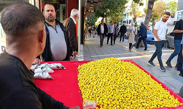 Alıç, tezgahtaki yerini aldı