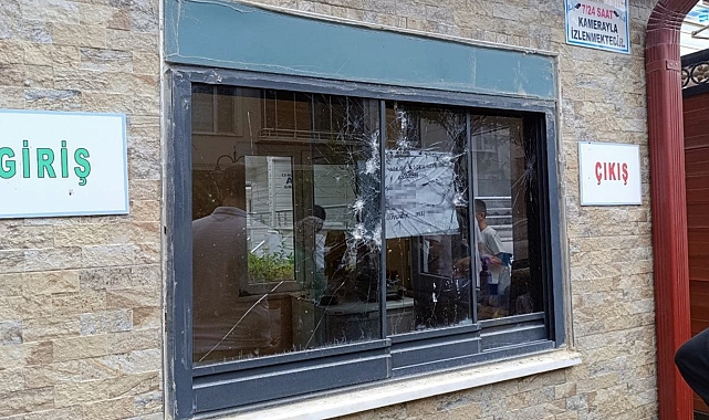 Alkollü şahıs elindeki bıçakla site sakinlerine dehşeti yaşattı