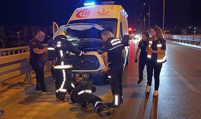 Antalya&#039;dan Akseki&#039;ye Giden Ambulansın Motorunda Yangın Çıktı
