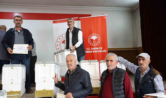 Arıcılık eğitimlerini tamamlayan 27 arıcıya sertifikaları verildi