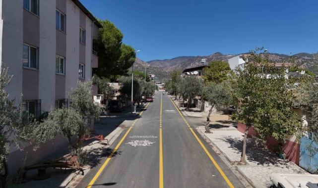 Aydın Büyükşehir Belediyesi&#039;nden Buharkent&#039;te yol hamlesi