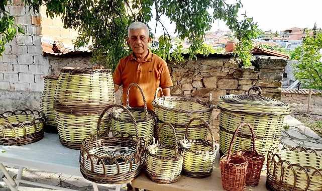 Babasından öğrendiği tekniklerle yıllardır sepet ören Muharrem Kaya, &quot;Yaşayan Sanatçı&quot; unvanını aldı