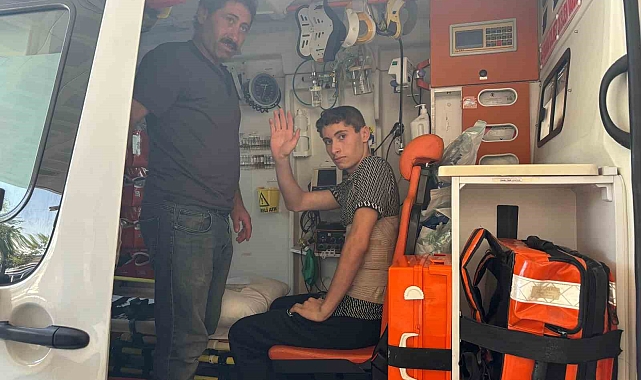 Beline demir düşmesi sonucu hastaneye felçli gelen hasta, yürüyerek çıktı