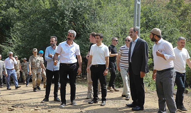 Bingöl&#039;ün Genç Kaymakamı Köy Sakinleriyle Bir Araya Geldi