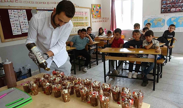 Çocukları waffle ile buluşturuyor