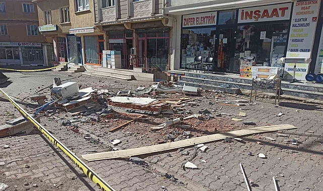 Doğalgaz patlamasında 1 kişi yaralandı ev kullanılmaz hale geldi