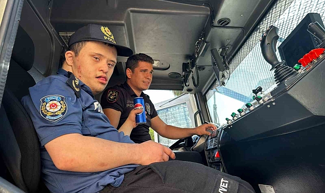 Down sendromlu Enes&#039;in polis olma hayalini 1 günlüğüne gerçekleşti