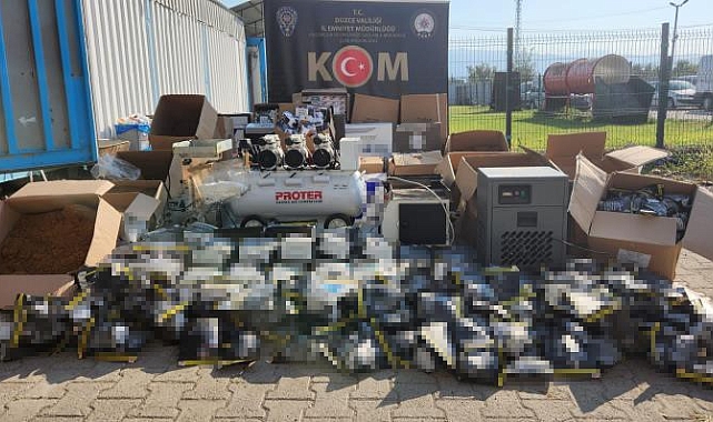 Düzce&#039;de tütün ürünleri satışı yapan işyerlerine yapılan çalışmada 239 bin adet makaron ele geçirildi