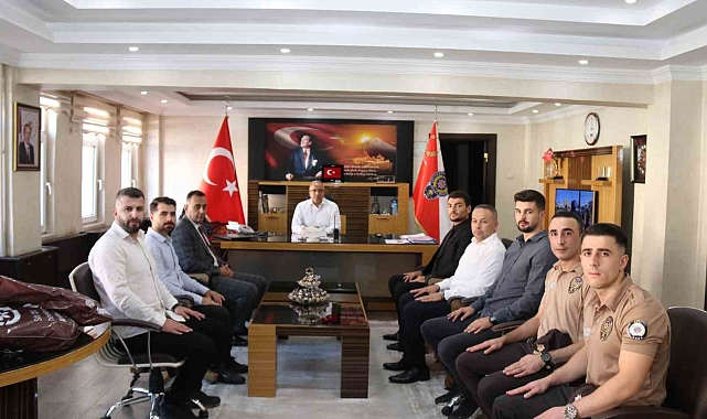 Emniyet Müdürü Yılmaz İpar, başarılı personeli ödüllendirdi