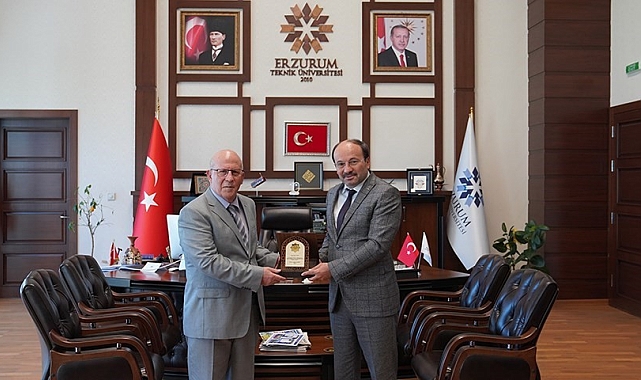 Erzurum Teknik Üniversitesinde 2000 adet kitap bağışı yapıldı