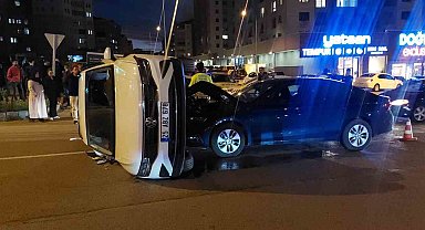 Erzurum'da iki araç çarpıştı 6 kişi yaralandı