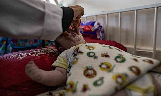 Gazze&#039;de çocuk felci aşılama kampanyası