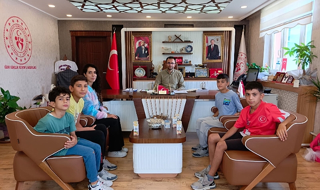 Genç judoculardan İl Müdürü Şahin&#039;e ziyaret