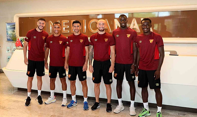 Göztepeli Futbolcular Medicana&#039;da Sağlık Kontrolünden Geçti