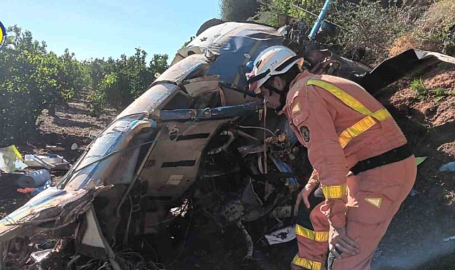 Helikopter düştü: 3 ölü