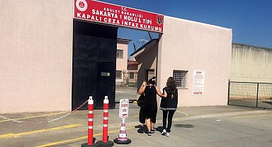 hırsızlık suçlarından 12 yıl kesinleşmiş hapis cezası bulunan kadın yakalanarak tutuklandı