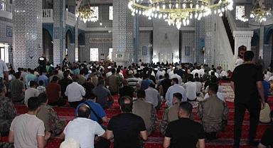 Iğdır’da 13 Şehit Polis İçin Mevlit Okutuldu