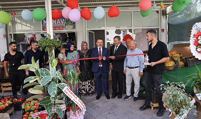 Iğdır’da Örnek Çiftçi Manavı Açıldı