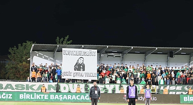 Iğdır FK taraftarları şehit polis Şeyda Yılmaz için pankart açtı!