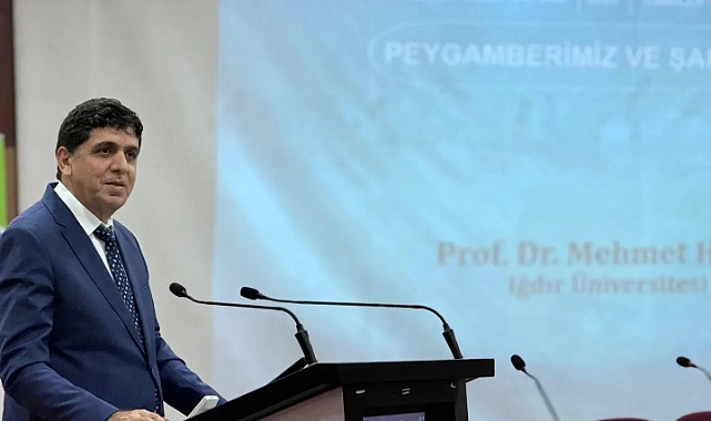 Iğdır Üniversitesinde &quot;Peygamberimiz ve Şahsiyet İnşası&quot; konuşuldu