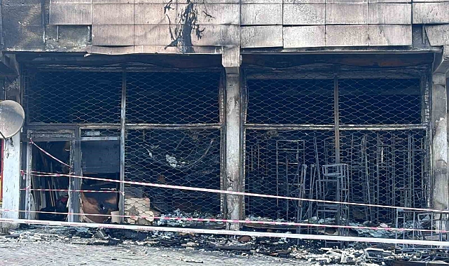 İş yerinde çıkan yangın binayı kullanılamaz hale getirdi