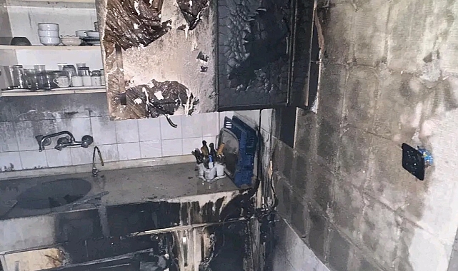 İtfaiye, yanan evde mahsur kalan vatandaşı kurtardı