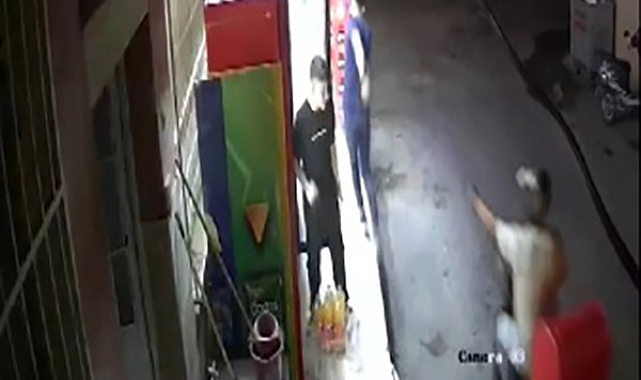 İzmir&#039;deki cinayet anı kamerada