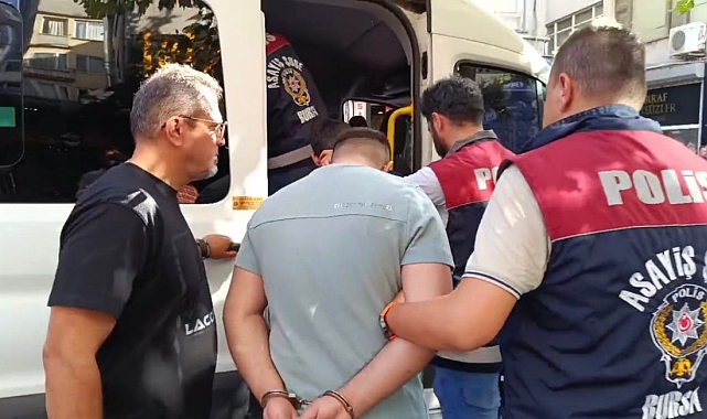 Kaldıkları eve çağrı merkezi kurmuşlar