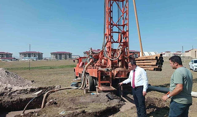 Kars Belediyesi su kaynakları kazandırmak için sondaj çalışması başlattı