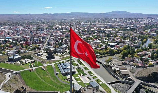 Kars&#039;ta kiralar el yakıyor: Taşınmanın bedeli 50 bin lira