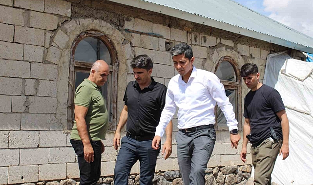 Kaymakam Nesip Mahir, köy okullarında eğitim hazırlıklarını inceledi