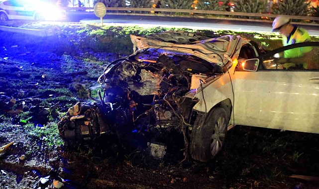 Kazada kanlar içinde kalan sürücü acı çektikçe en çok onun canı yandı