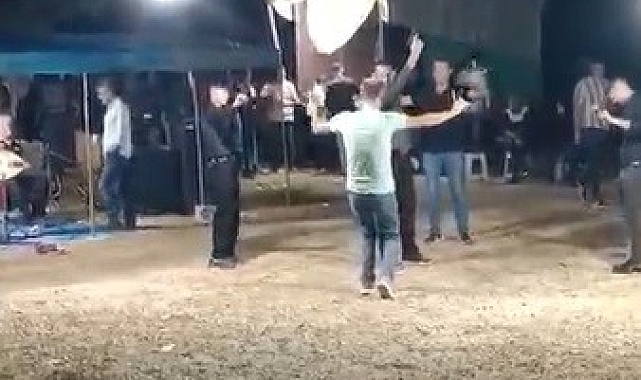 Konya&#039;da katıldıkları düğünü savaş alanına çeviren magandalar kamerada