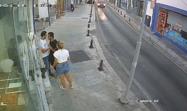 Kuaför ile baklavacı birbirine girdi