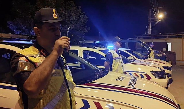 MEDAR marka mobil radarla gece denetimi yapıldı