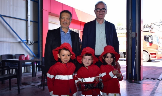 Miniklere uygulamalı itfaiye eğitimi