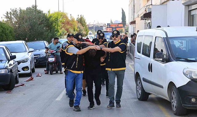 Mobilyacıya silahlı saldırı düzenlediler 5 milyon TL haraç istediler