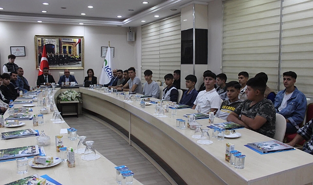 Öğrencilerden Iğdır Ticaret Odasına Ahilik Haftası ziyareti