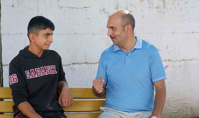 &quot;Öğretmenime can borçluyum, o benim kahramanım&quot;