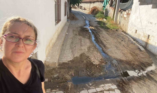 Ömerbeyli Mahallesi sakinleri, sokağa akıtılan pis sulardan şikayetçi