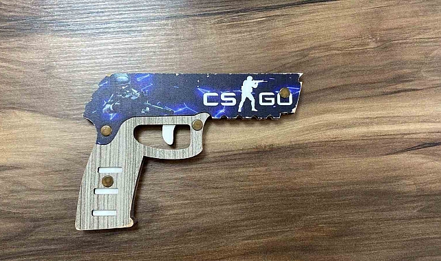 Oyuncak silah, jandarmayı alarma geçirdi