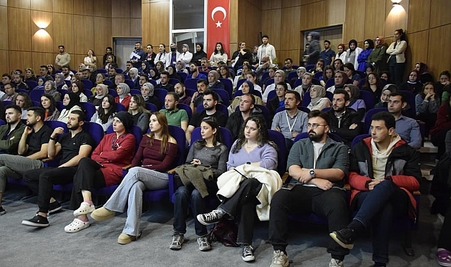 Sağlık çalışanlarına yaşam destek eğitimi verildi